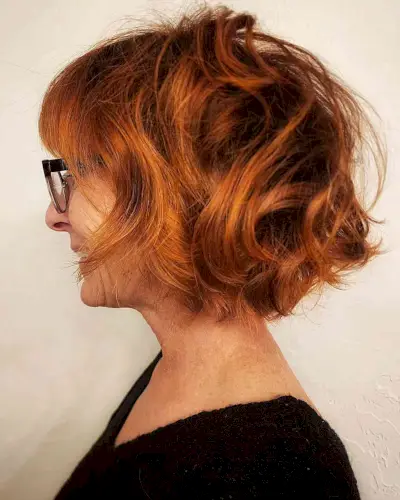 33 De prijzen van korte en mooie oudere mensen met stijlen