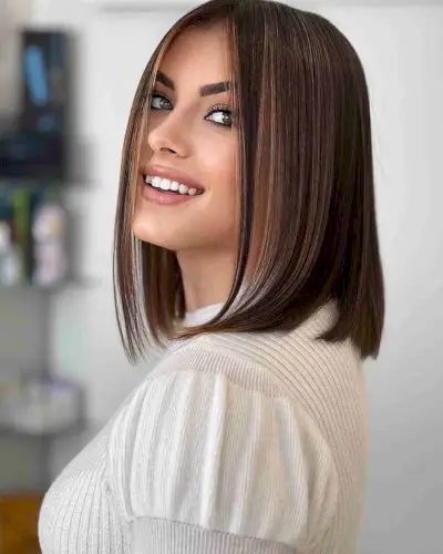 Straight Sleek Lob Without Bangs for Thin Hair