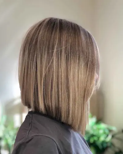 the classic blunt lob haircut