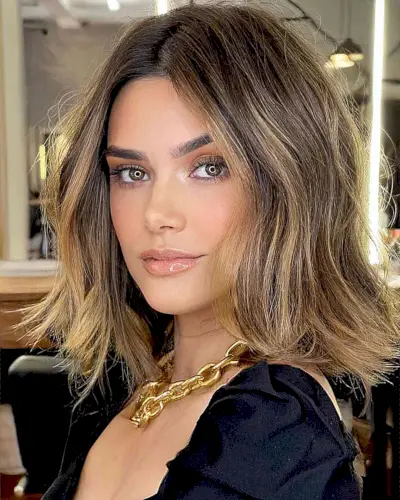 Balayage Lob for Thick Hair Types and ladies with a middle part
