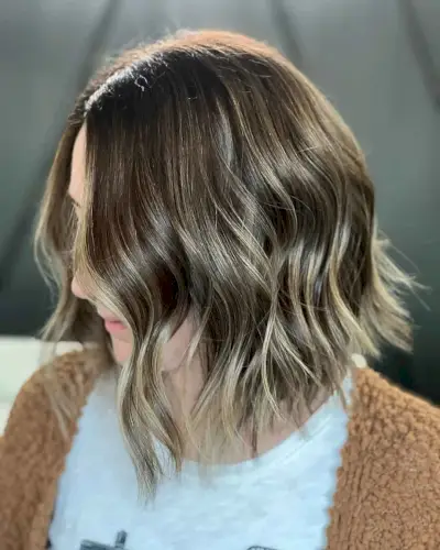 Razor Cut Bob with Choppy Ends for Women with Thick Hair