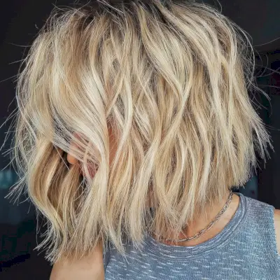 Blonde Beachy Waves on a Blunt Bob Cut