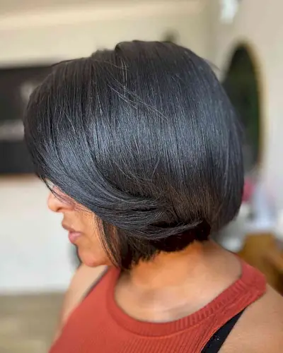 Chin-Skimming Classic Italian Bob