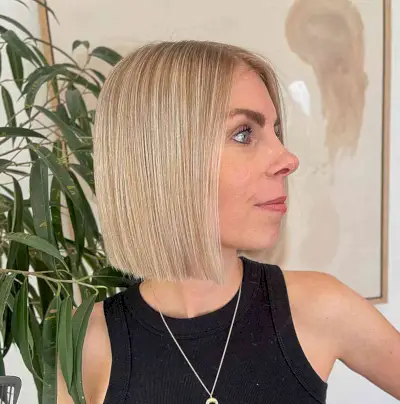 Neck-Length Italian Blunt Cut Bob for Thin Hair