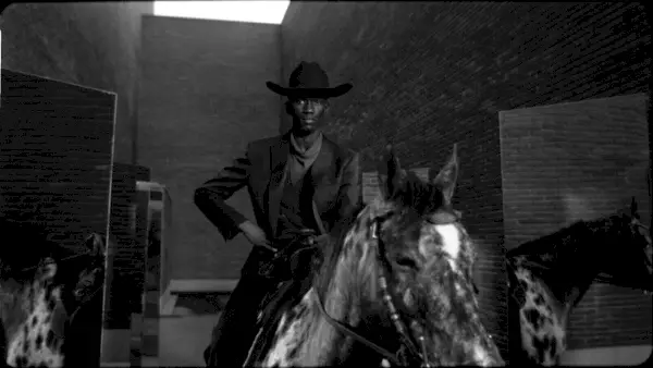 „Zara Origins“ vaizdo kadrai 2022 014 m