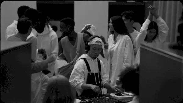 Zara Origins vaizdo kadrai 2022 017