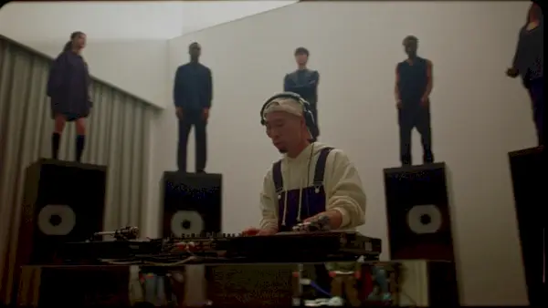 „Zara Origins“ vaizdo kadrai 2022 015 m