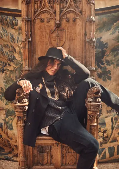 Cherokee Jack apare în Banana Republic