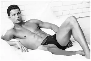 Servizio fotografico intimo di Cristiano Ronaldo 2015 Campagna 003