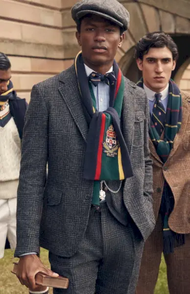 Hamid Onifade は、ポロ オリジナルズ ラルフ ローレンの 2022 年秋冬キャンペーンのルックでエドワード朝のスタイルを取り入れています。