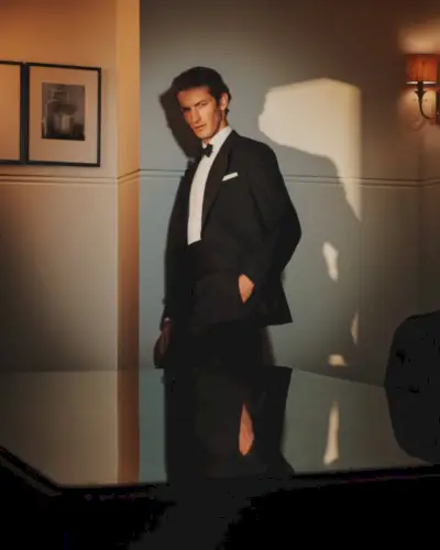 Reklama świąteczna Dunhill 2023: Łączenie dziedzictwa z nowoczesnym wdziękiem