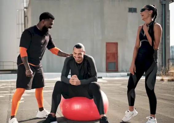 Global Brand Movers JaQuel Knight, Zlatan Ibrahimović a Nadia Nadim se sešli v nejnovější kampani H&M Move.