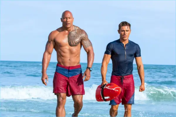 The Rock a Zac Efron sa spojili pri modernom oživení Baywatch.