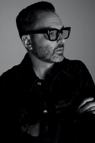 MARK HOLMES FRAME-kampanj 2023