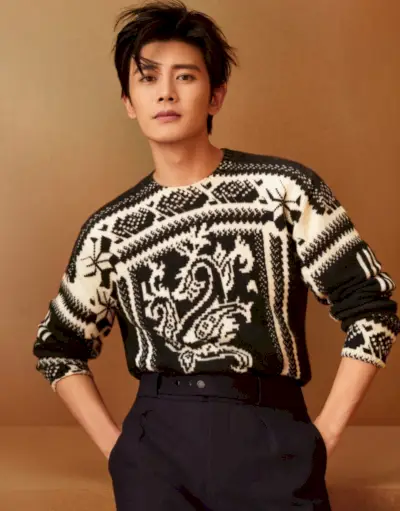 Ren Jialun Etro Heren Winter Capsule Collectie 2022 Zwart-witte trui