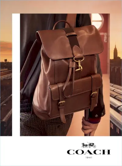 Kožený batoh Bleeker 698 dolárov zarába pozornosť pre Coach