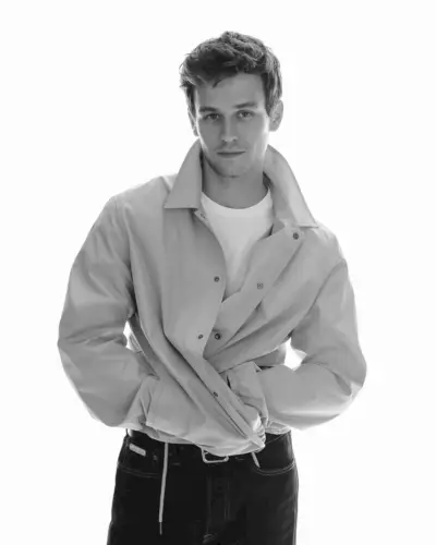 Brandon Flynn Calvin Klein Primăvara 2024 Anuntul 6