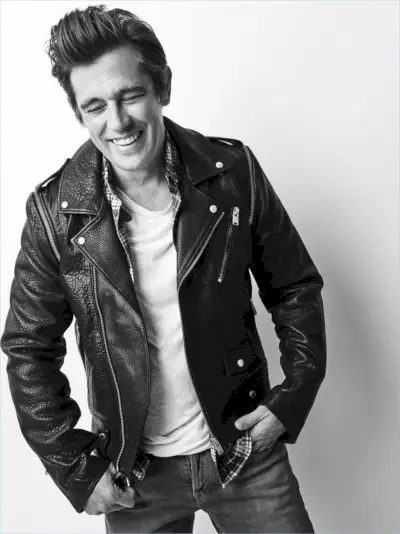 Všetky úsmevy, Werner Schreyer vpredu Zadig & Voltaire