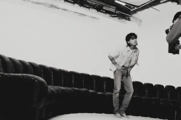 Jung Kook Calvin Klein Jeans Frühling Sommer 2023 Kampagne Hinter den Kulissen 001