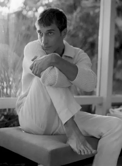 Kontemplativní Clément Chabernaud odpočívá v úpletu pro Vince