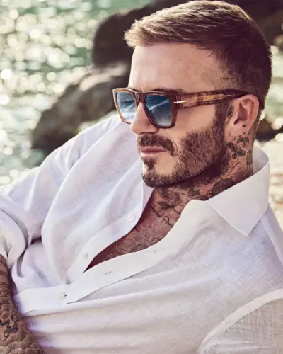 David Beckham Purtând ochelari de soare Campanie pentru ochelari de primăvară 2022