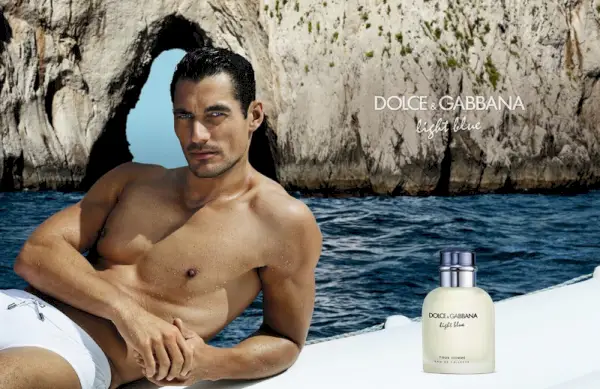 David Gandy schittert in 2013 in een reclamecampagne voor Dolce & Gabbana Light Blue.