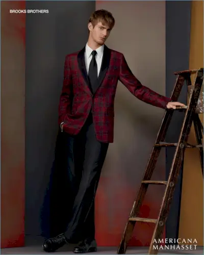 Ben Allen encabeza la excursión navideña de Americana Manhasset