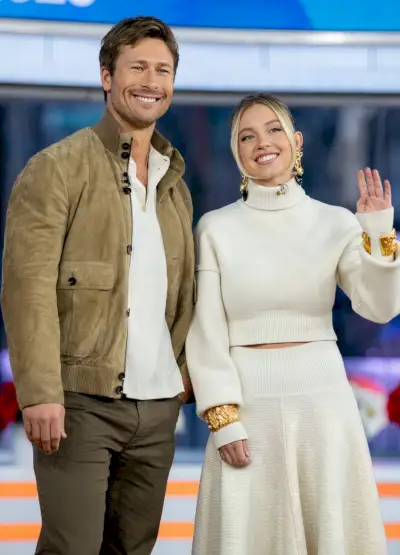 Glen Powell og Anyone But You koster Sydney Sweeney optræder I DAG.