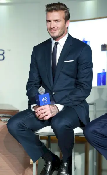 デヴィッド・ベッカム、ディオール・オムを着用してヘイグ・クラブのウイスキー発表会に出席