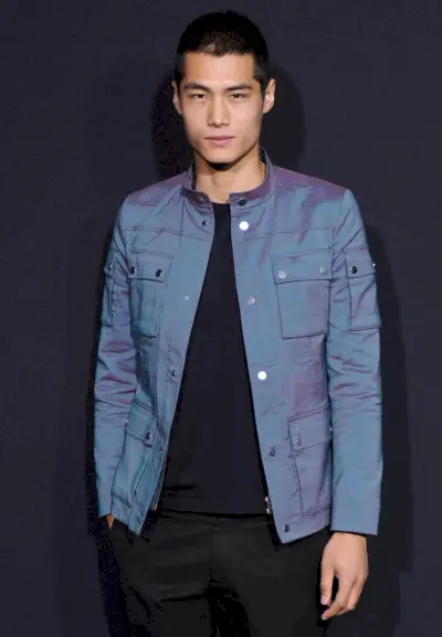 Hao Yun Xiang + Zhao Lei asisten al desfile de Balenciaga en Beijing