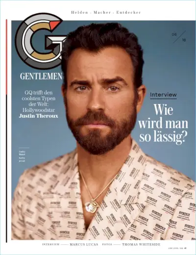 O ator Justin Theroux usa um terno estampado Gucci.