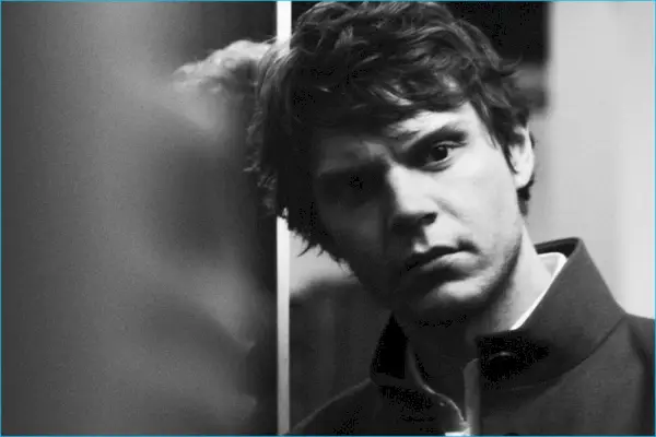 Evan Peters si collega ai The Laterals e parla di 'American Horror Story'
