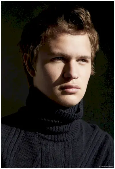 Ansel Elgort poserer for ny fotoseanse av Carlotta Manaigo