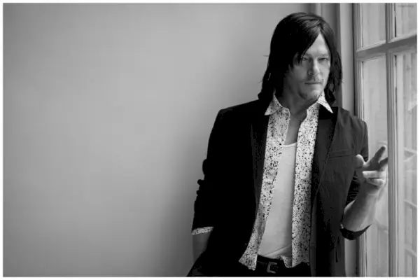 Norman-Reedus-LUomo-Vogue-2015-Shoot-007
