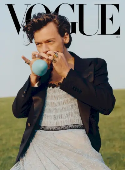 Harry Stylesas aprašo 2020 m. gruodžio mėnesio „Vogue“ numerį.