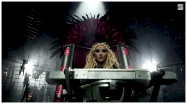 The-Voice-2015-New-Judges-Images-Superbowl-Commercial-006