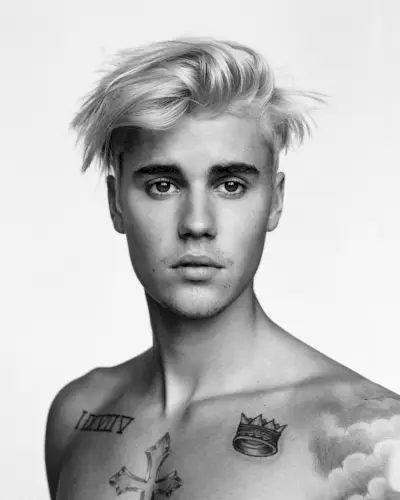 Justin-Bieber-2015-i-D-Photo-Shoot-Pictures-007