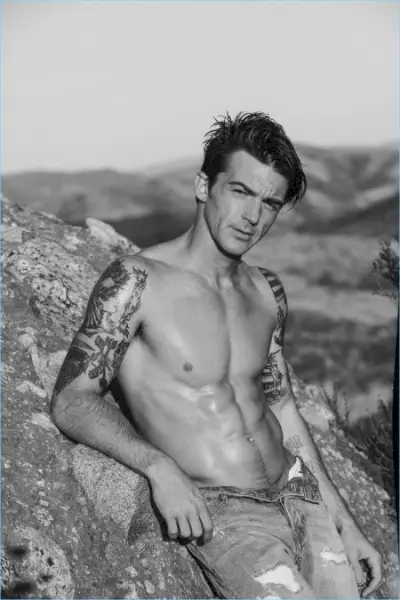 Drake Bell torse nu 2017 Flaunt Séance photo 007