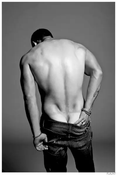 ניק ג'ונאס באט שוט