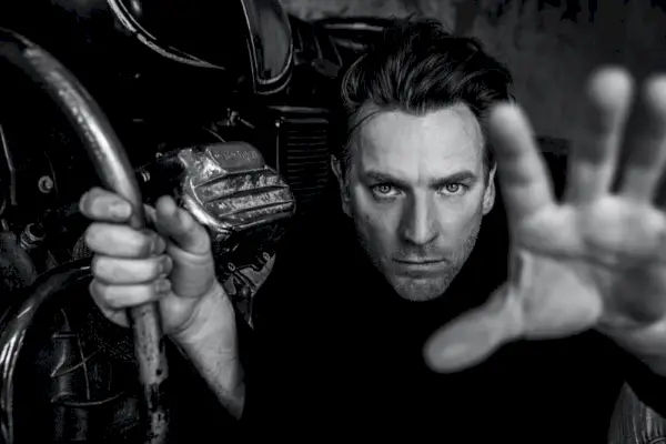 Ewan McGregor 2021 Sessão fotográfica da capa do VMAN 004