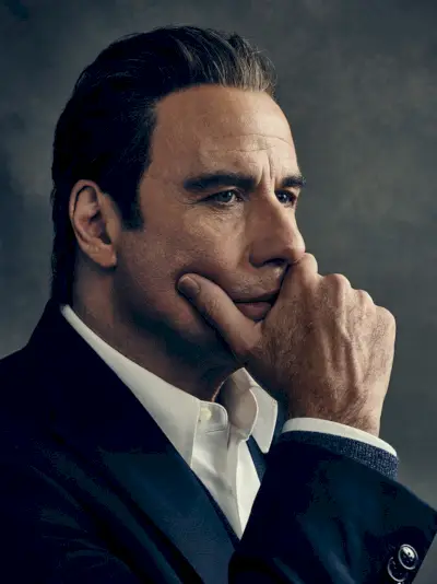 John Travolta fotografiado para The Hollywood Reporter.