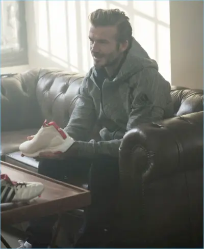 Pictograma fotbalului David Beckham lucrează cu Adidas la o nouă colaborare.