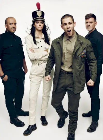 Cadettenontwerpers Raul Arevalo en Brad Schmidt sluiten zich aan bij Kendall Jenner en Nick Jonas voor Vogue