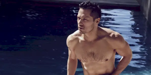 Nick Wechsler gol v Cosmopolitan UK za ozaveščanje o raku