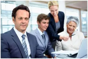 Uferdig forretning Dave Franco Vince Vaughn Movie Arkivbilder 2015 009