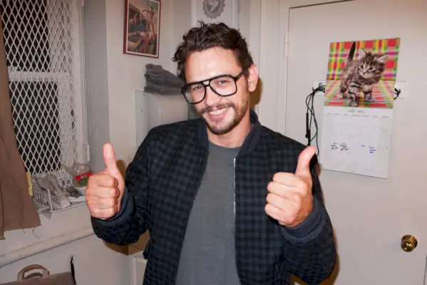 테리 리처드슨(Terry Richardson)이 제임스 프랭코(James Franco)의 새로운 이미지를 공유합니다.