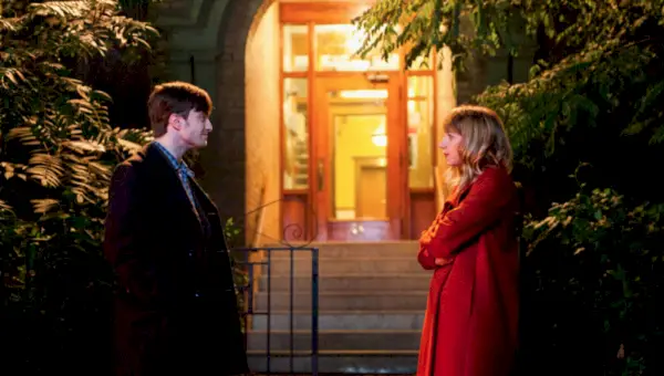 Žiūrėkite klipą „Kas būtų, jei!“ su Danieliu Radcliffe'u