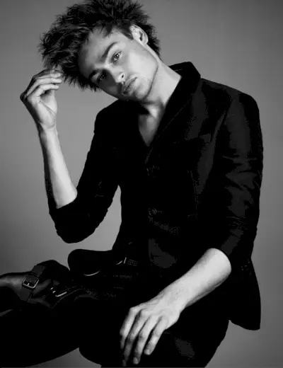 Douglas-Booth-Intervija-Foto-002