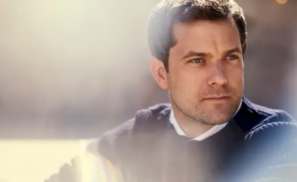 joshua jackson002