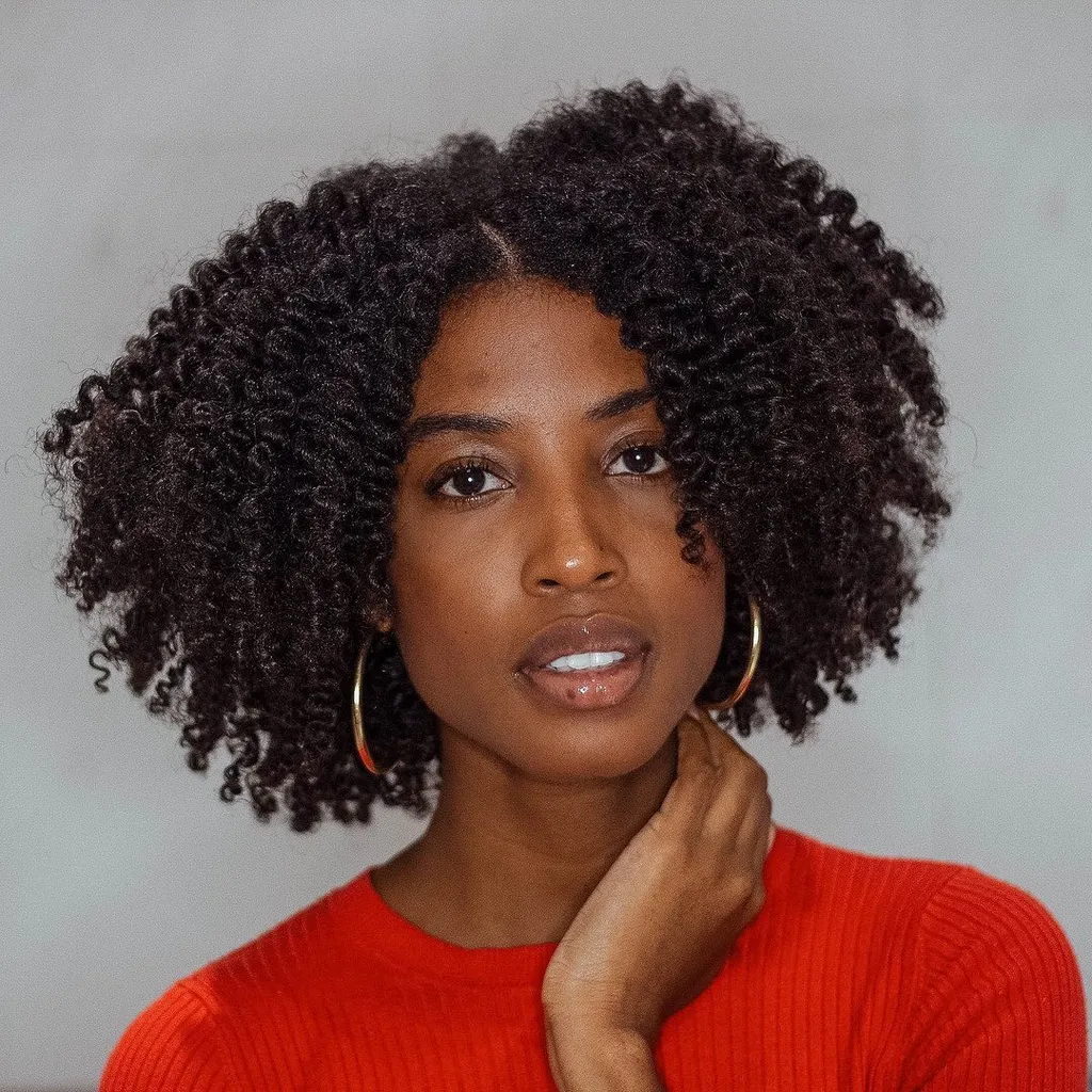 Hakelangt Curly Deva Cut' title=